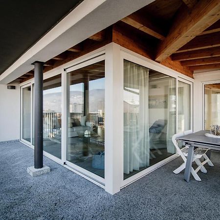 White Attic - By Myhomeincomo Camnago Volta Екстер'єр фото